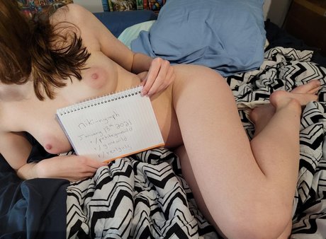 defyxgravity pornographic star img