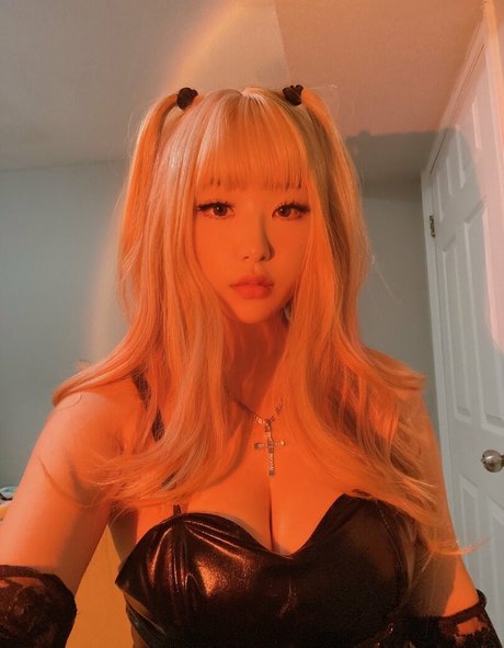 mimieeei erotic actress galleries