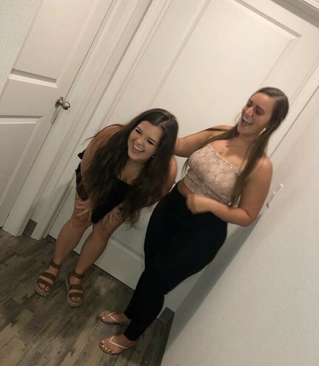 milf handjob onlyfans sexy naked picture