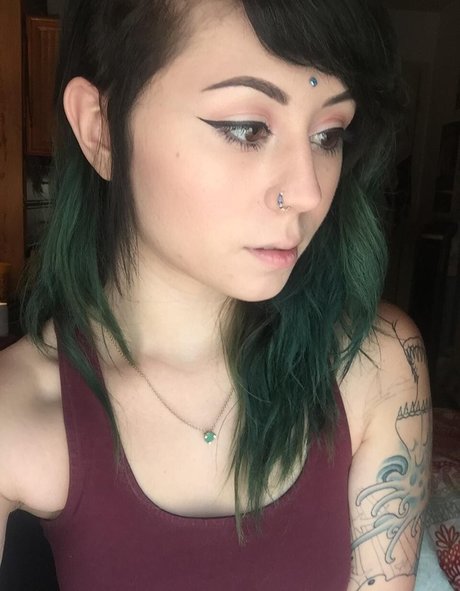 teap0ts nude star images