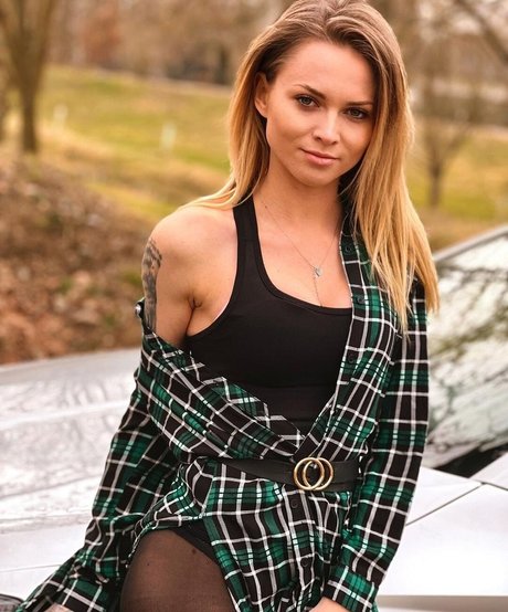 Lussy high quality pornstar picture