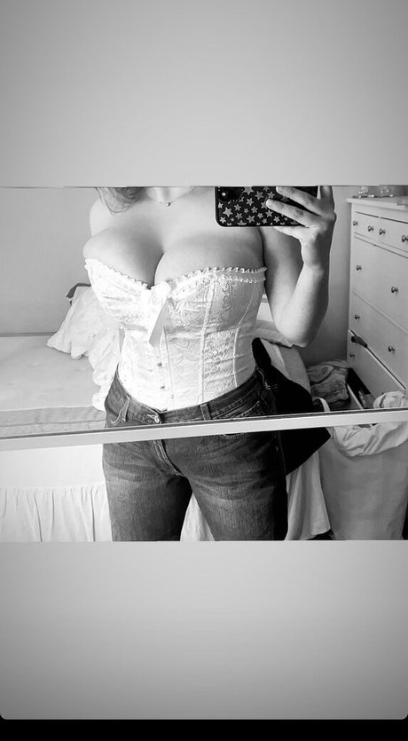 Amelia Tidd nudes pornstar photo