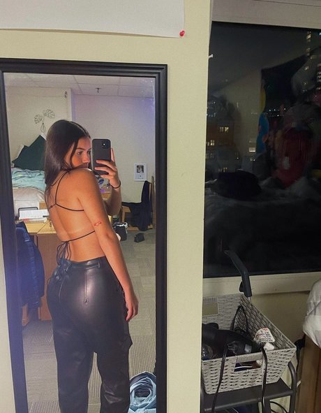 Nglnicole adult actress image