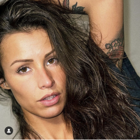 Amalia Loveee sexy pornstar images