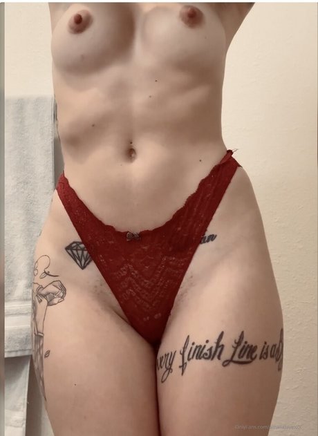 Amalia Loveee sex pornstar photo