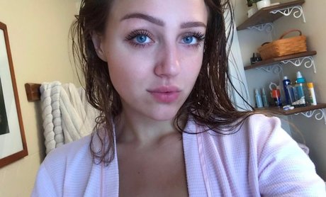 Cassie Camellia star nice archive