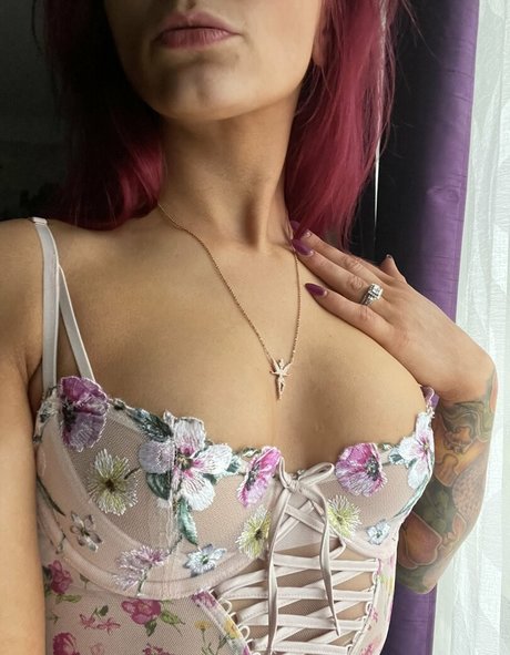 peneloperoseadams free star photos