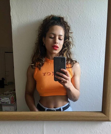 Moya Lothian McLean pretty actress gallery