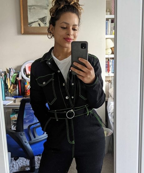 Moya Lothian McLean star pretty photo