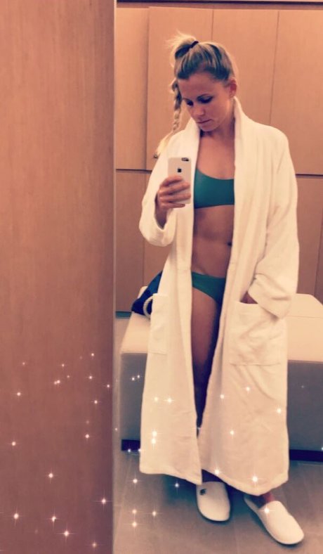 Julia Simic sex actress galleries