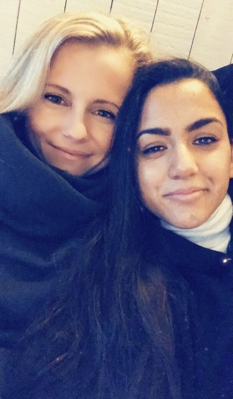 Julia Simic star naked pics