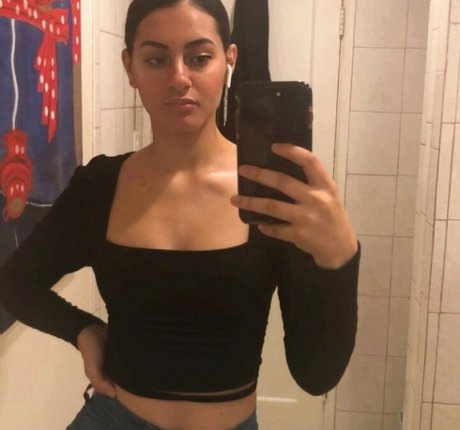 Cashgodmeme best model pic