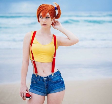 Elfvie adult star pic