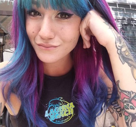 shemale fucks girl onlyfans porn image