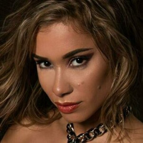 Playmate esme x official pretty actress pic