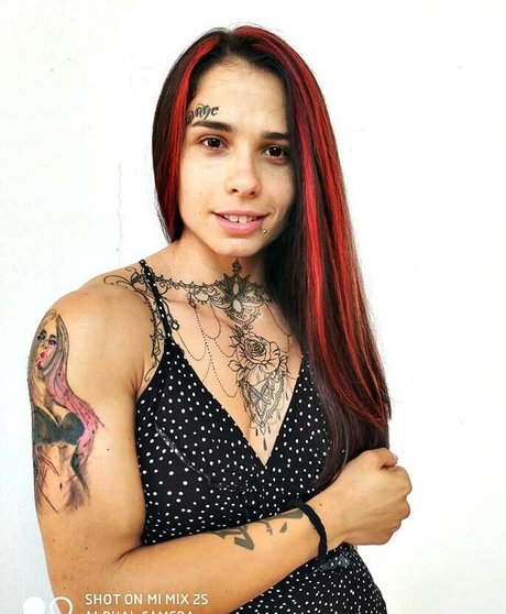 Mira Cuckold pornographic actress photo