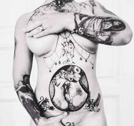 Mira Cuckold erotic actress gallery