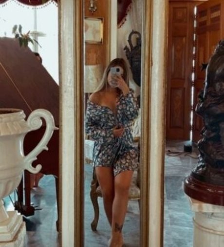 Jolie Perez model exclusive image