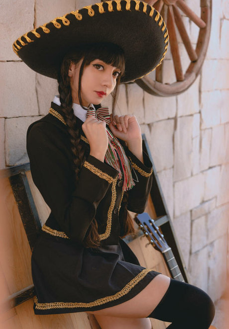 May Sakaali star beautiful gallery