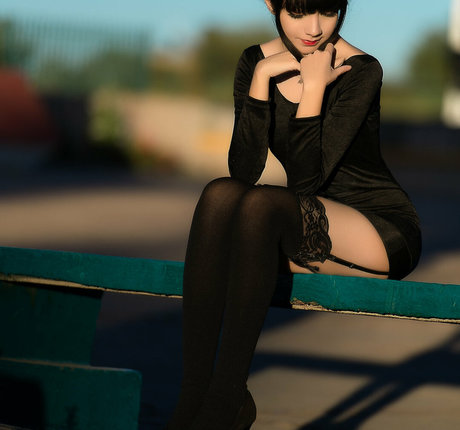 May Sakaali free model gallery