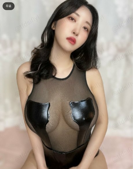 ass spread onlyfans pretty img