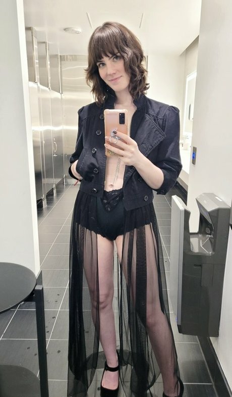 Maggie Mae Fish star hd image