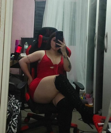 Hellen Silveira Profile