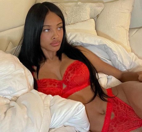 Vinetria star hot photo