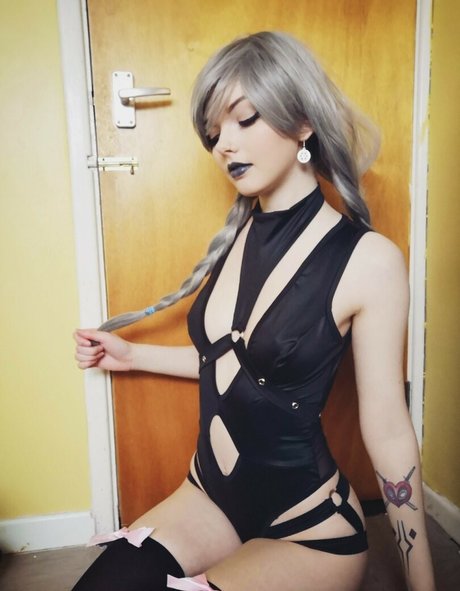 Ljaphra model porn photos