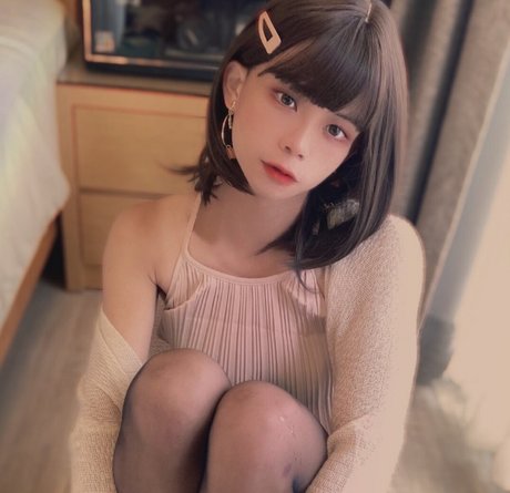 Luoluo xxx model archive