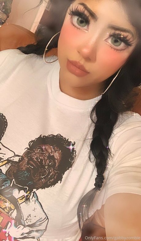 Gabby Zombie beautiful star pics