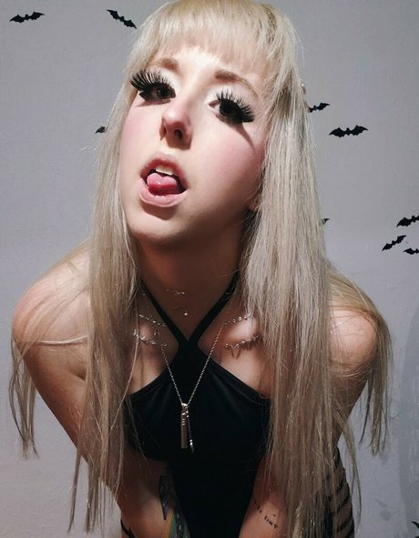 Moon IRL high quality pornstar photo