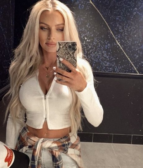 Holly Stocks nudes pornstar pic