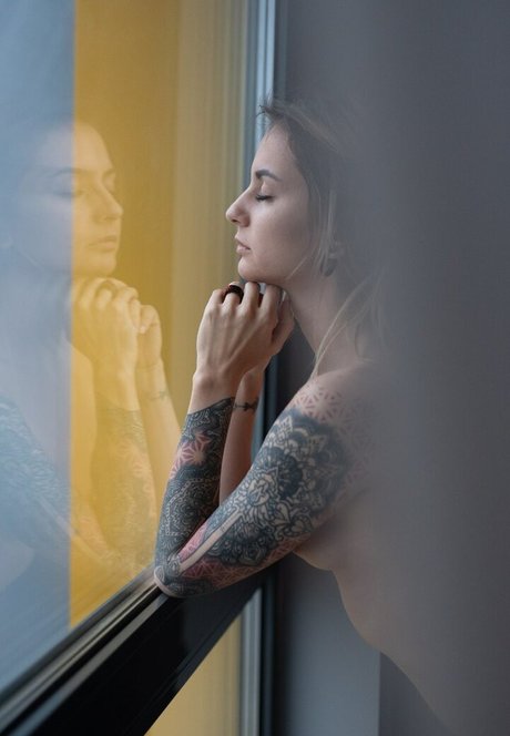 ksush plush_ nude actress image