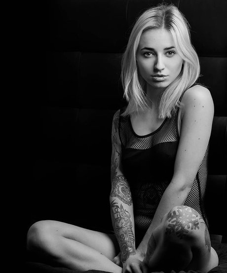 pandatylr model top archive