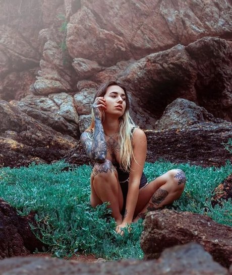 skinny shemale onlyfans pretty pictures