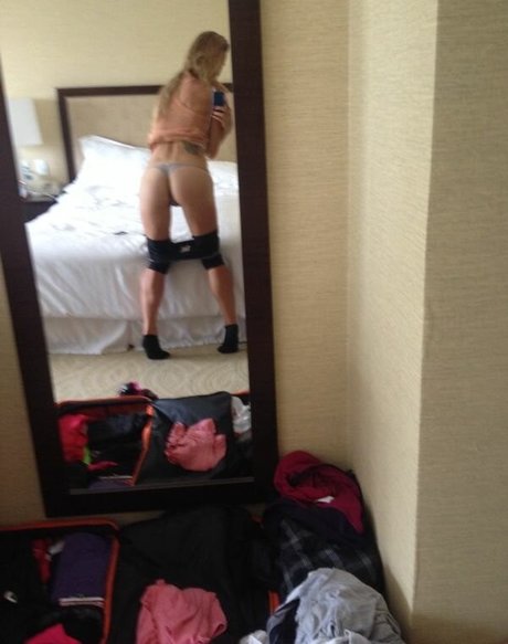 Sesil Karatantcheva naked star gallery