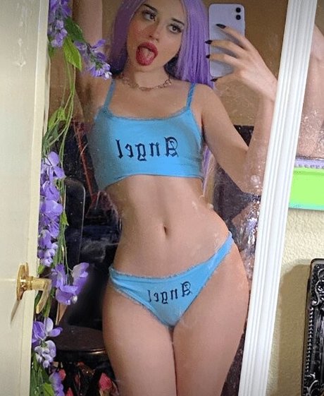 awhuhlol pornstar hd photo