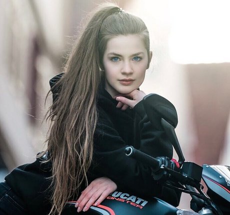 Aufzweireifen hd star image