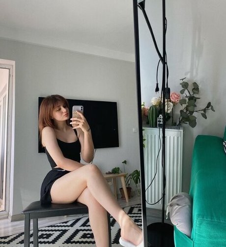 buseeylmaz97 star exclusive pics