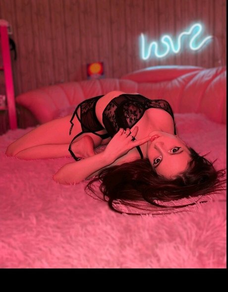 Lissanna pornstar erotic pictures