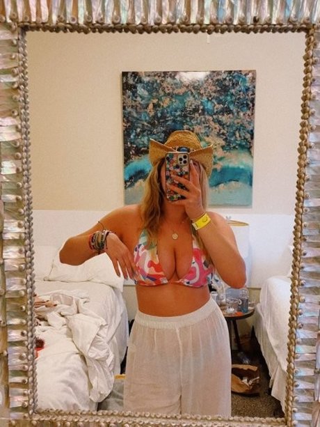 Emma Topps model porn gallery