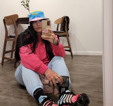 Alyssa Tognetti perfect star picture