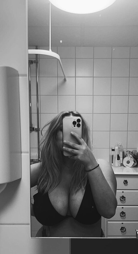 Elin Wilhelmsson pornographic actress photos