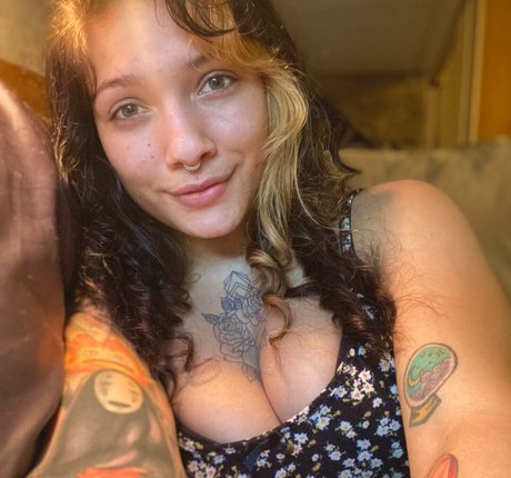 shemale cumshot onlyfans nude pictures