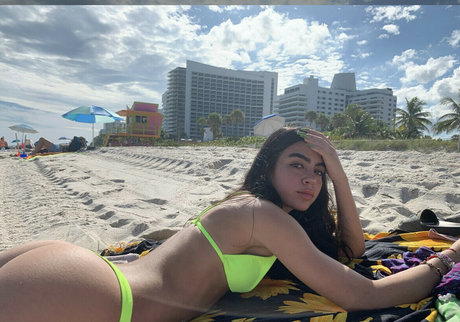 Baddie bum beautiful actress photos