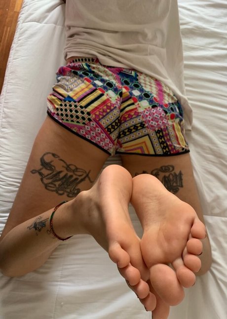 Madamehaze adult model image