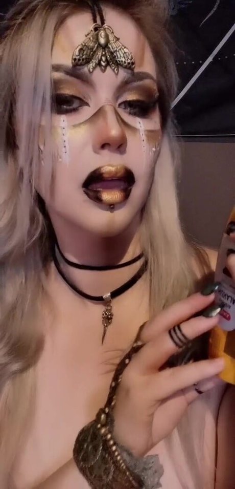 blackthornwitch model nudes pictures