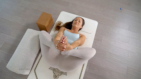 Kino MacGregor model best picture