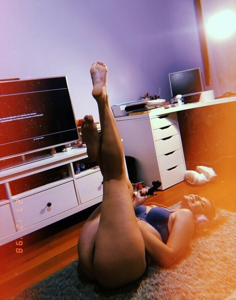 AnnieQueen sexy star img